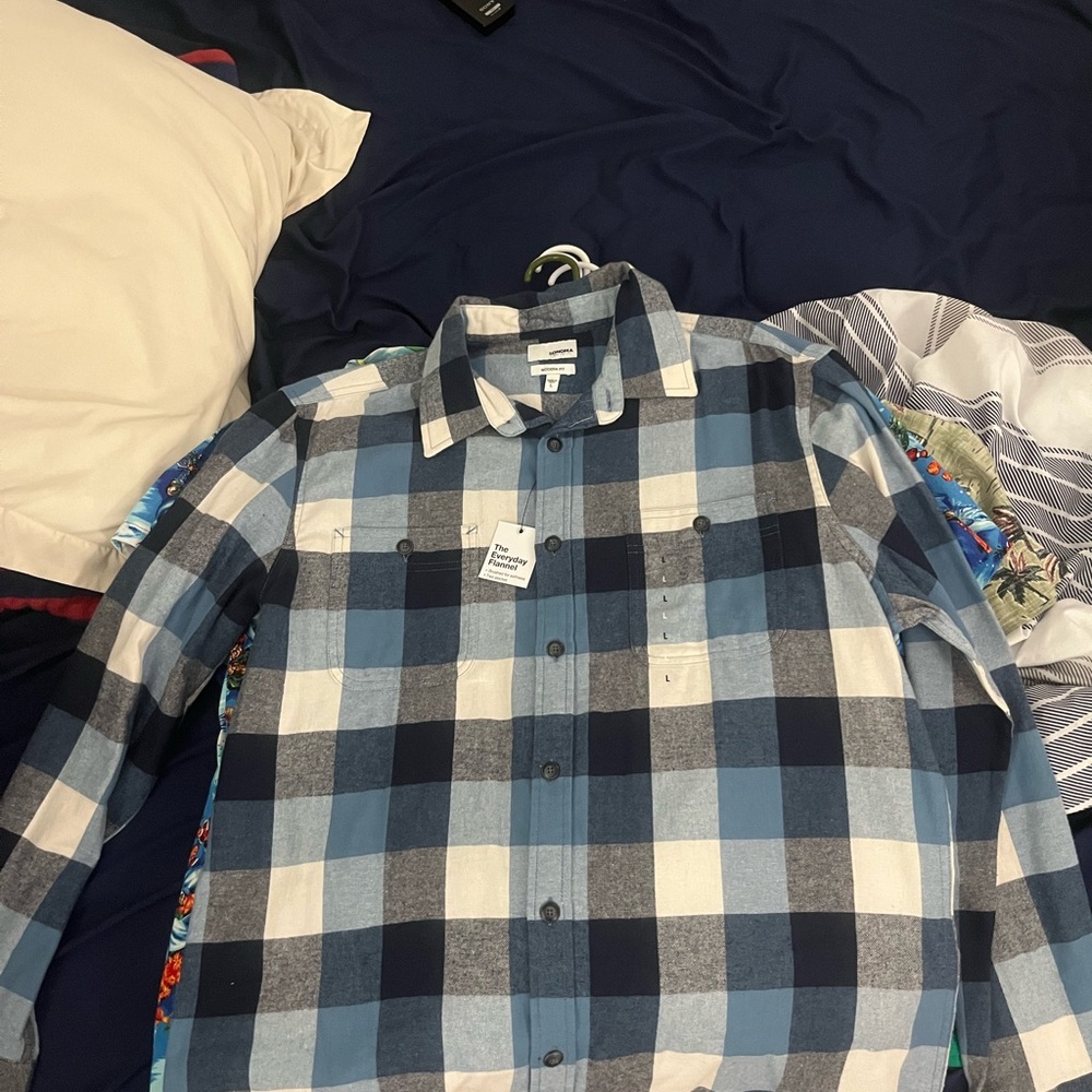 Sonoma Men's Navy and White Checkered Shirt